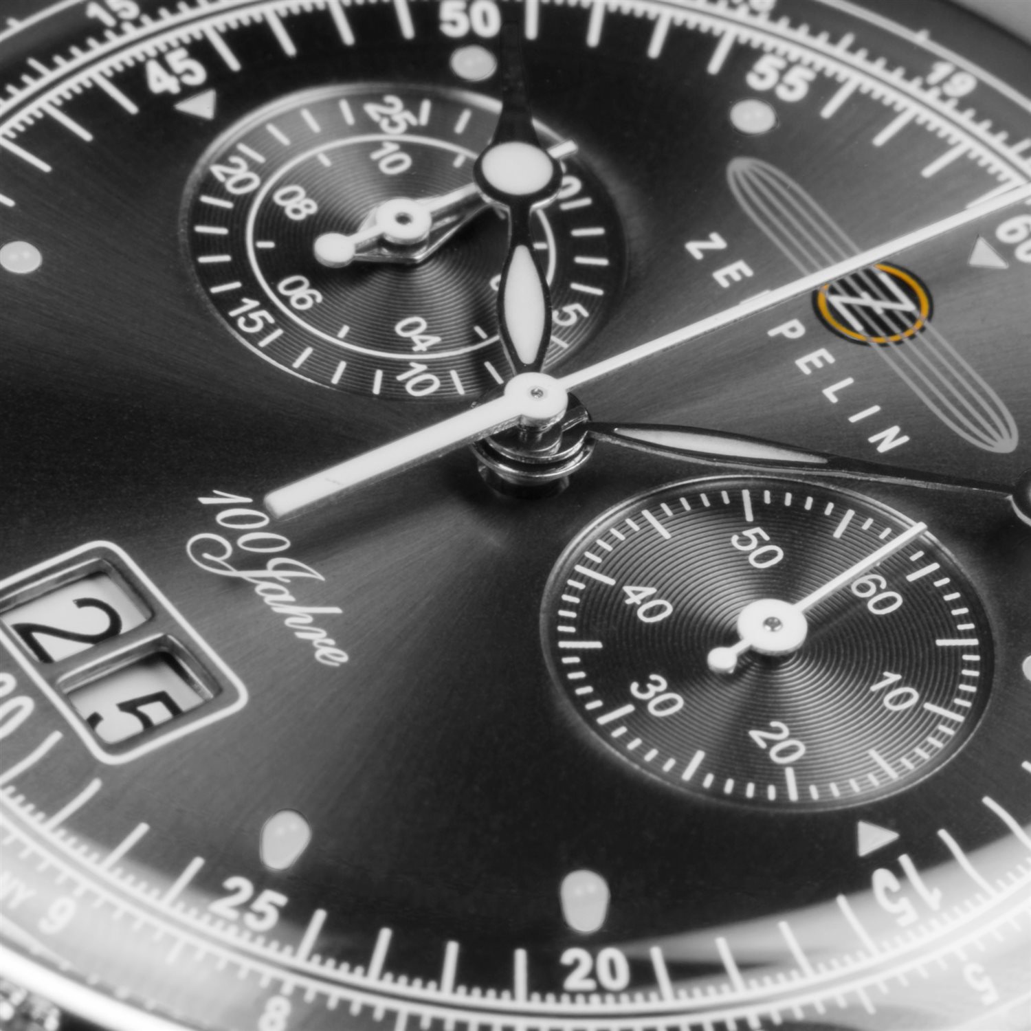 Zeppelin 32001781 Orologio Da Uomo Al Quarzo - Cronografo, Cassa Acciaio 42mm, Cinturino In Pelle, Quadrante Grigio